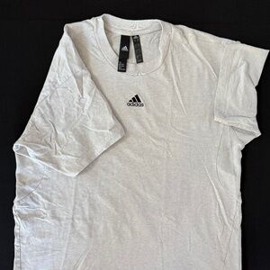 ADIDAS - MEN’S MEDIUM - VERY GENTLY WORN TEE